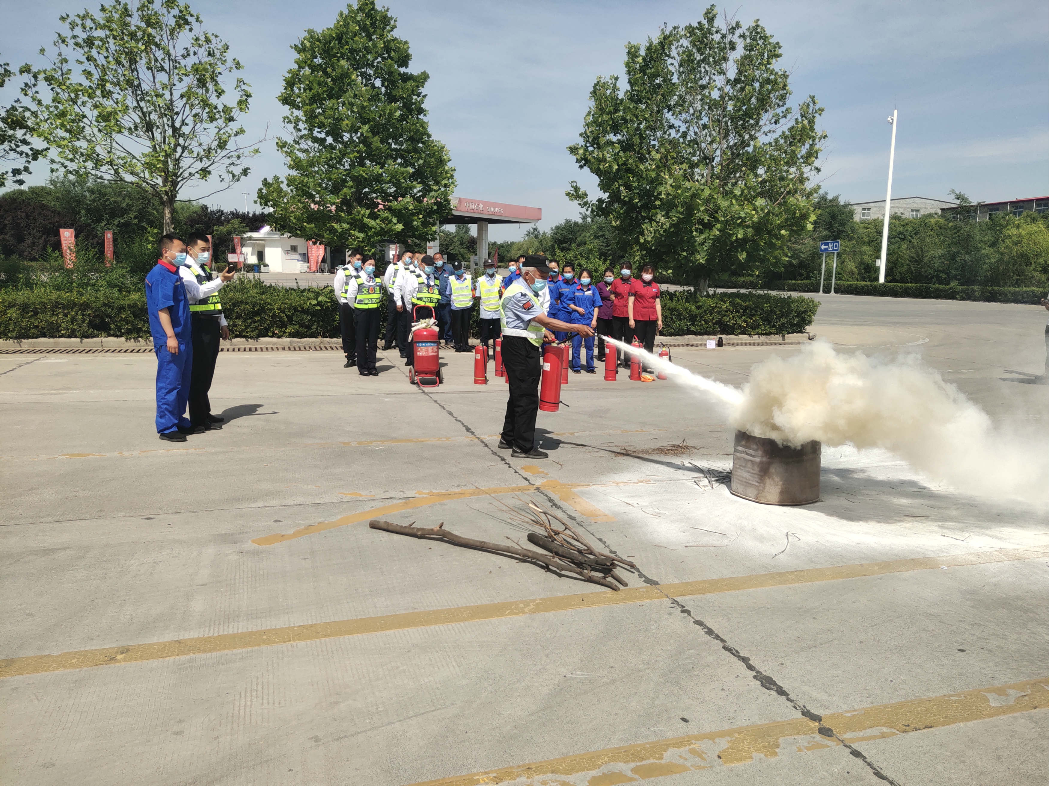 圖說:服務區公司所屬服務區積極開展安全生產培訓2.jpg 圖說:服務區公司所屬服務區積極開展安全生產培訓2.jpg